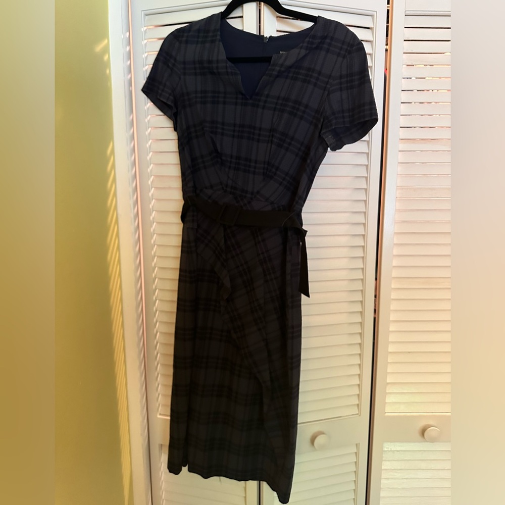 Banana Republic Gray Plaid Dress with belt